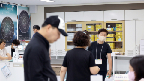 오후 5시 투표율 57.4%…역대 지선 동시간대 '최고'