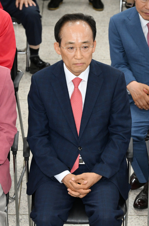'초박빙' 대구시장 출구조사에 긴장감 감돈 국힘, 秋 