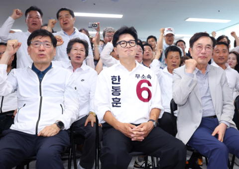 한동훈 국회 입성하나…혼전 속 부산 북갑 보궐선거