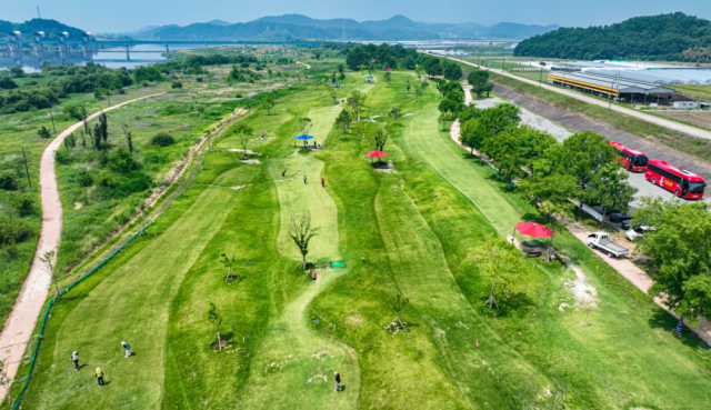 충남 청양 왕진나루 파크골프장 전경. 청양군 제공