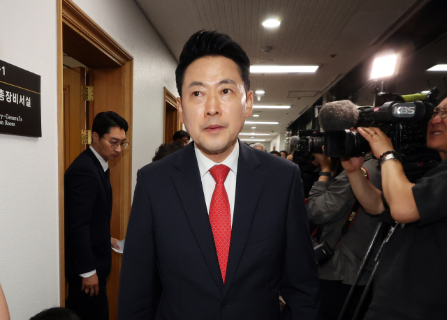 장동혁 사실상 '책임론' 일축…혼란의 당 구심점 역할 할까