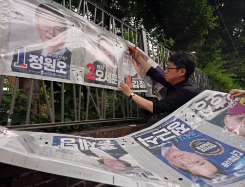 '승부처' 죄다 틀리면 무슨 소용?…'진보 편향' 출구조사 결과, 속사정은[금주의 정치舌전]