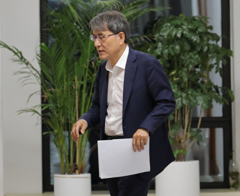 [속보] 노태악 선관위원장 사퇴 