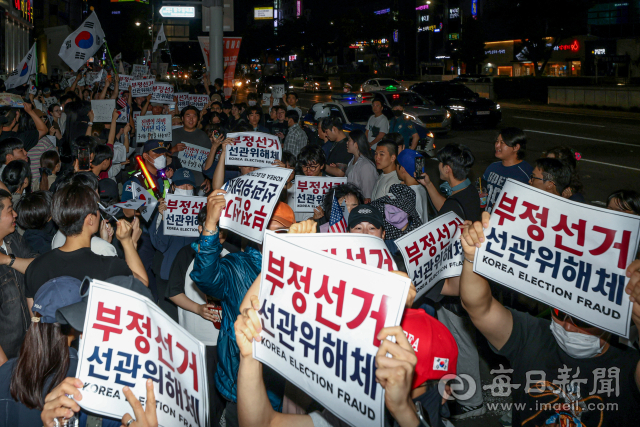 국민주권정부서 일어난 '국민주권' 침해…투표용지 대란, 들끓는 민심