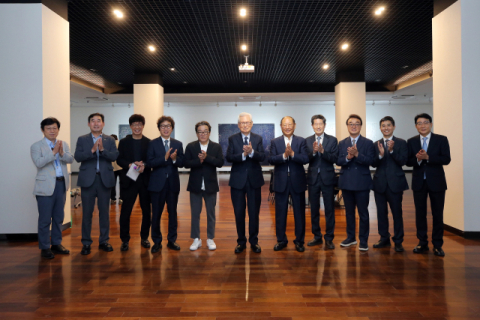 계명대 동문 박종규 작가, 전시 수익금 전액 기부… 7억원 장학기금 조성