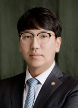 송승우 법무법인 가나다 변호사.