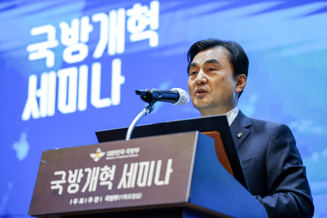 국방부, 인구절벽으로 현역 군인 간부 비율 2040년까지 63%로 확대