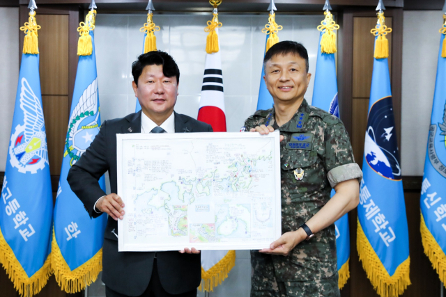 국립창원대와 국군교육사령부는 10일 협력체계 구축을 위한 협의에 나섰다. 국립창원대 제공