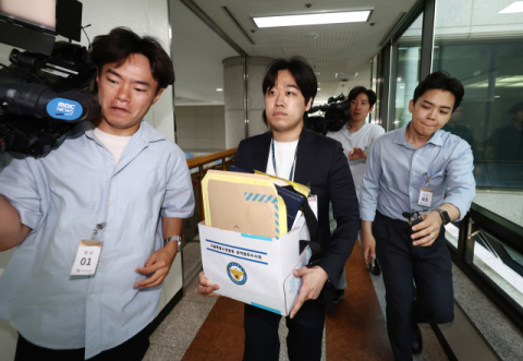 검경, '투표용지 부족' 선관위 7곳 압수수색…노태악·허철훈 피의자 적시