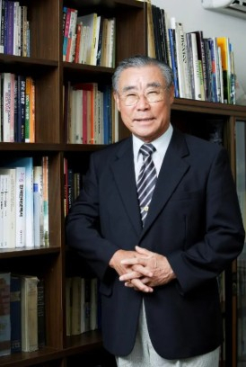 한국전자기술연구소(KIET)를 이끌며 반도체산업의 초석을 다진 최순달 전 체신부장관.