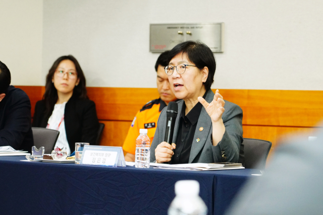 정은경 보건복지부 장관이 12일 경북대병원 찾아 응급환자 이송체계 간담회를 개최했다. 경북대병원 제공