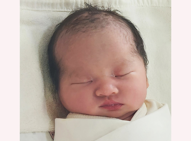 김유진아가