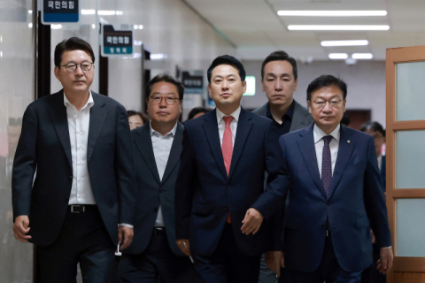 [속보] 국힘, 긴급 최고위서 