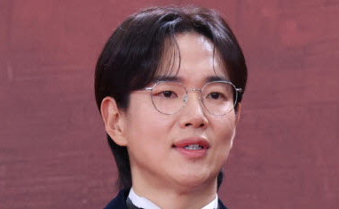 JTBC 회생 절차 신청…1기 아나운서 장성규 