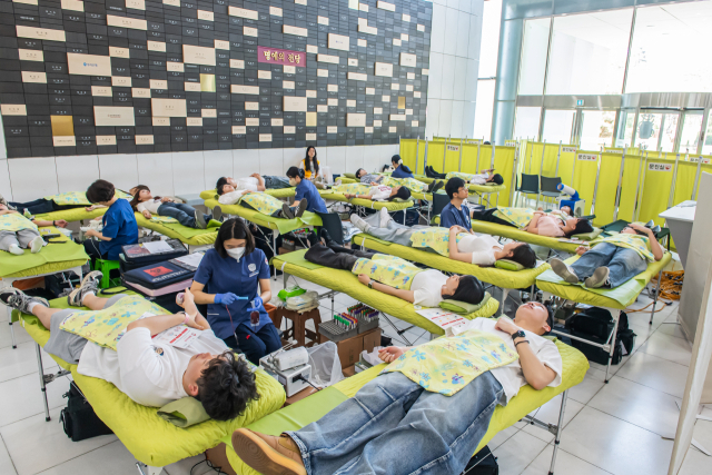 지난달 18일 대구보건대에서 열린 제28회 대구보건대학인의 헌혈 사랑 나눔 축제 현장 모습. 대구보건대 제공