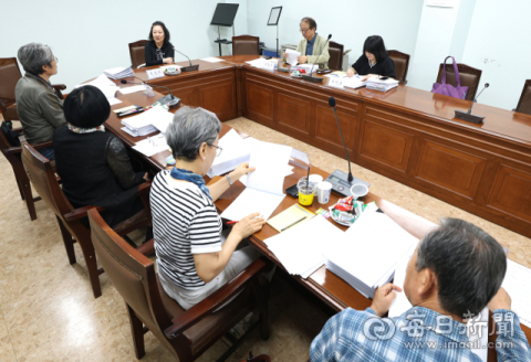 [2026 매일시니어문학상] 제12회 응모작 심사 총평