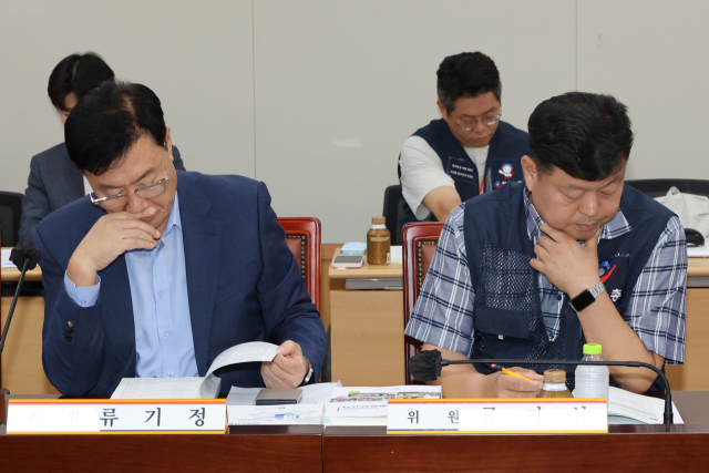 최저임금 1만2천원 요구에 금리 인상까지…경영계 '3중고' 직격탄