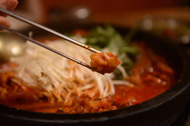 곱창전골은 버들식당과 선산곱창이 경상도 입맛을 사로잡고 있다.