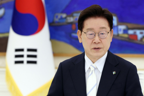 李대통령 지지율 50% 무너져…민주-국힘도 '초박빙'