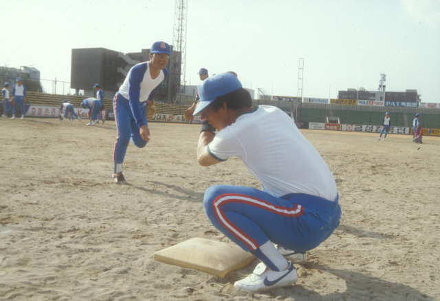 1982년 삼성 라이온즈 선수들의 훈련 모습. 삼성 제공