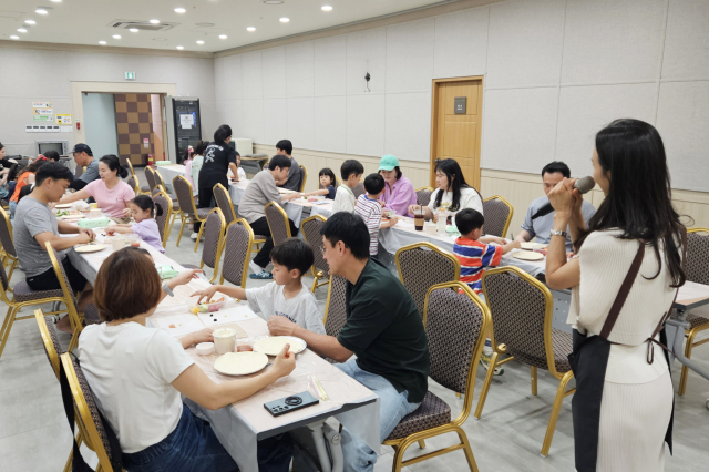 청송군가족센터는 지난 4월 25일부터 오는 7월 13일까지 아빠와 자녀가 함께 참여하는 