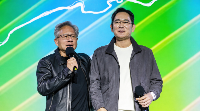 지난해 10월 방한 당시 젠슨 황 엔비디아 CEO와 이재용 삼성전자 회장. 연합뉴스