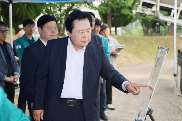 강기윤 창원시장 당선인은 19일 팔용배수펌프장과 신촌우수저류시설 설치 사업 현장을 방문해 침수예방시설 운영 현황과 사업 추진 상황을 보고받는 등 재난 대응 체계를 직접 점검했다.