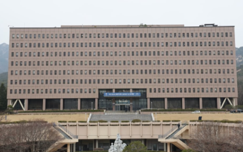 [속보] 교도소 옥상서 대체복무요원 추락…법무부 