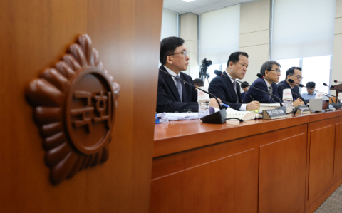 '안하무인' 선관위, 국조 무더기 불출석 '논란'…野 