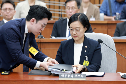 한성숙 청문회, 첫날부터 격돌…野 
