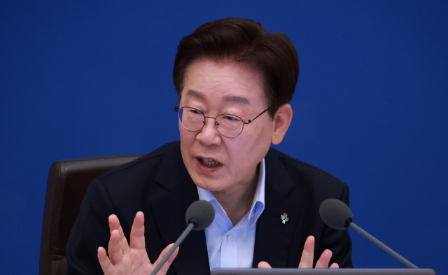 李대통령 지지율 51% 취임 후 최저…민주 41% 국힘 27%