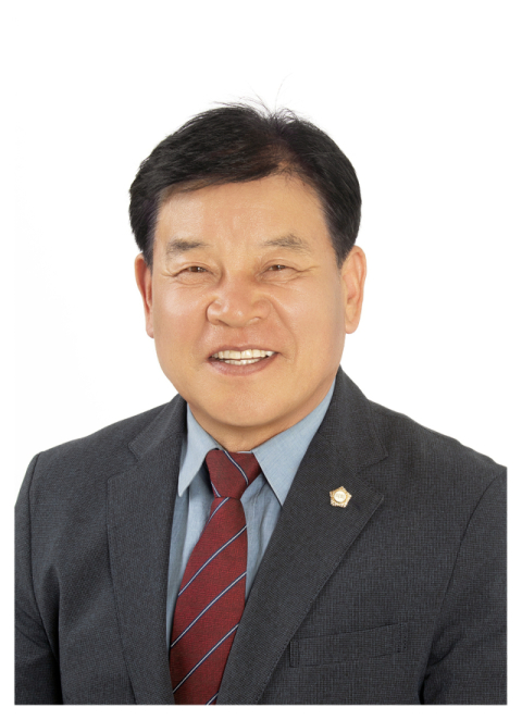 예천군의회 전반기 의장 김홍년·부의장 장삼규…'6대3' 표결로 의회 구도 확인