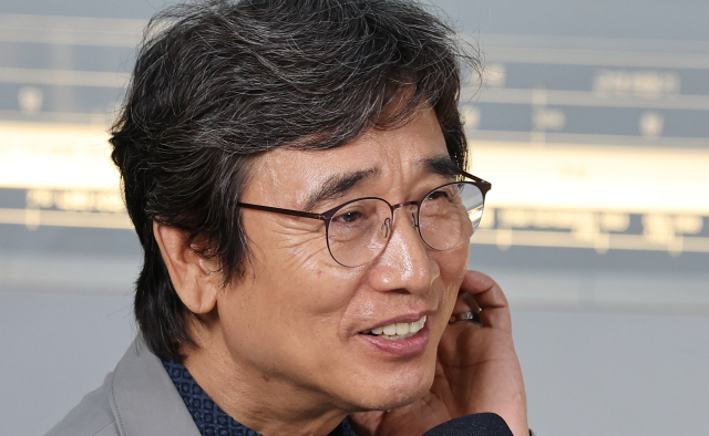 허지웅 