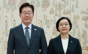 李대통령, 한성숙 총리 임명장 수여…韓 