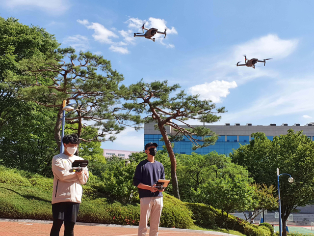 영진전문대학교는 2027학년도부터 기존 무인항공드론과를 AI항공드론과로 개편한다. 영진전문대 제공