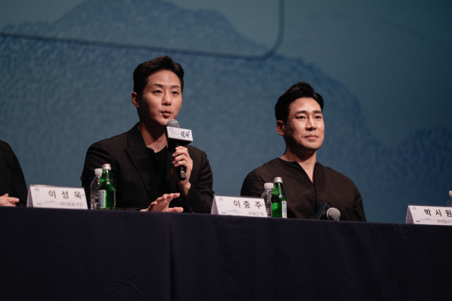 지난해에 이어 올해도 함께하는 우배선 역의 이충주(왼쪽) 배우와 새롭게 합류한 카게요시 역의 박시원 배우. 달서아트센터 제공