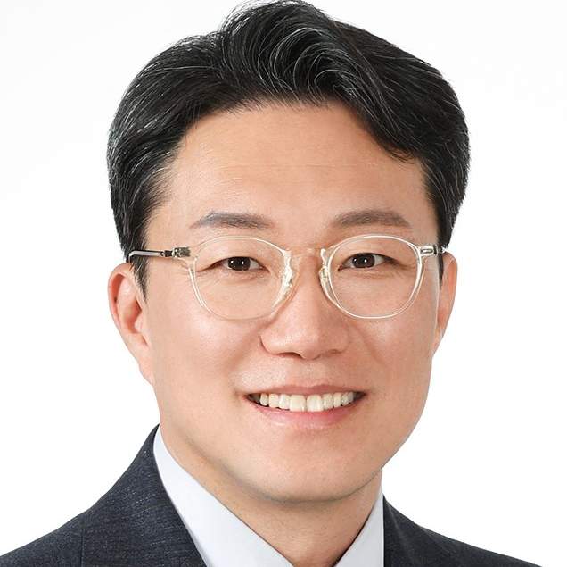 [신창환 칼럼] 메가프로젝트 시대, 지역대학은 어디에 서 있는가