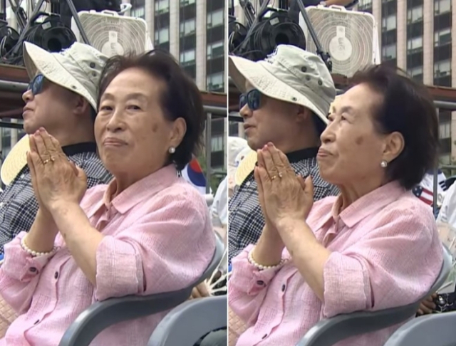 정청래 손 잡았던 전원주, 이번엔 '전한길 집회' 깜짝 등장