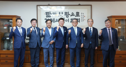 이마바리(今治) 시장 등 일본 방문단 매일신문사 방문…양국 우호 증진 논의