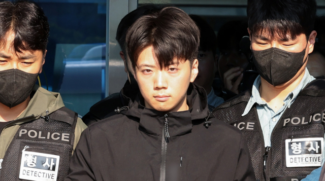 장윤기 수사팀장 영장 신청…'제식구 감싸기' 표면화