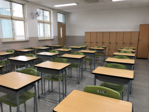 교사가 학생에게 5·18 설명했는데 