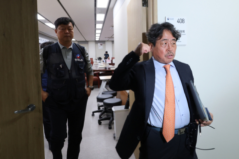 내년 최저임금 최종 단계 돌입…격차 줄였지만 입장차 여전