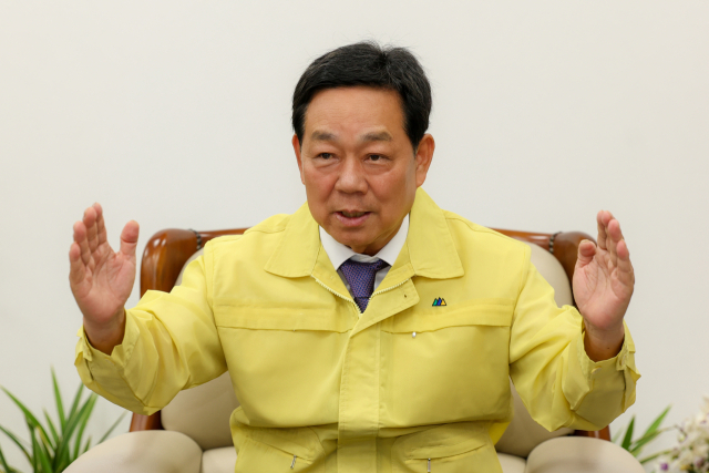 전화식 성주군수가 민선 9기 성주군정 방향에 대해 이야기 하고 있다. 성주군 제공