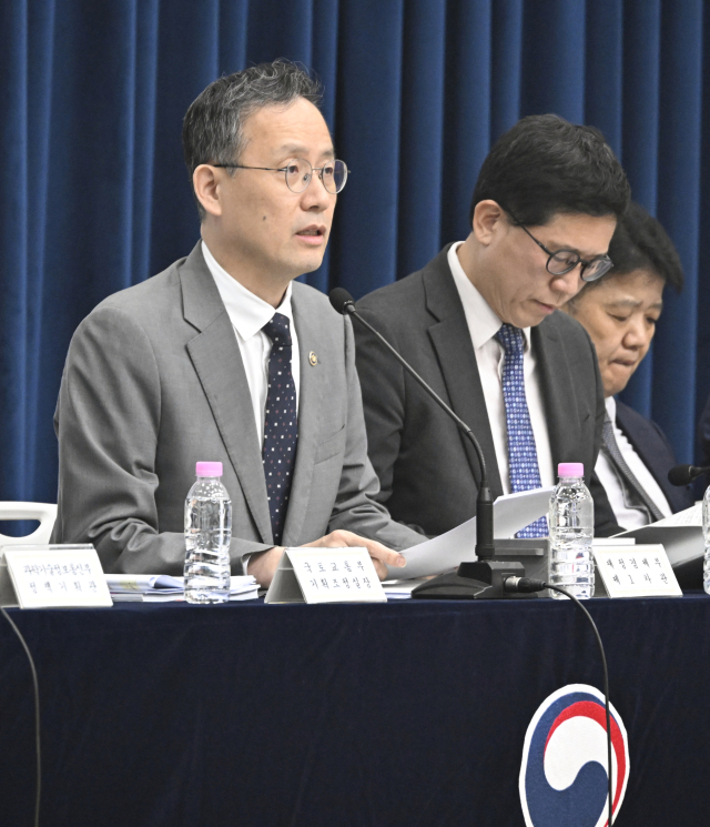 이형일 재정경제부 차관이 10일 정부세종청사에서 열린 하반기 경제성장전략 상세 브리핑에 참석, 주요내용을 발표하고 있다. 2026.7.14. 재경부 제공