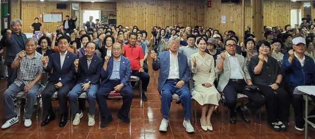 안동시 노인회 옥동분회장배 한궁대회 모습. 안동시 제공