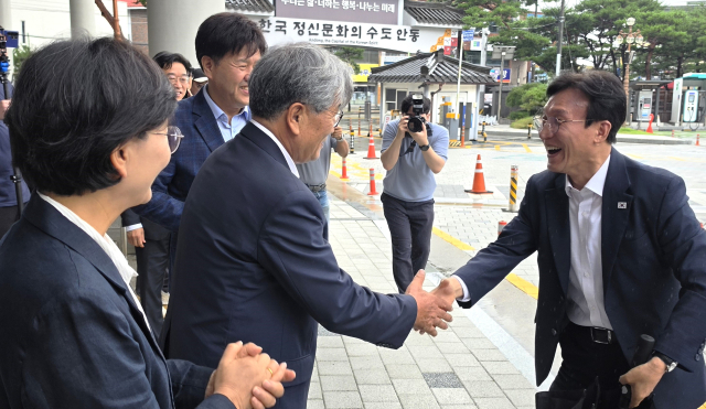 李 대통령 고향 안동찾은 김민석 '적통성 행보' 보여 