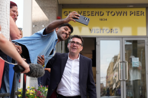 서민들의 가려운 곳 된 '구독료', 전쟁 선포한 영국과 뉴욕