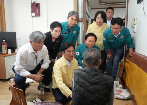 김민석 민주당 대표 후보, 안동 찾아 수해 이재민 위로… 