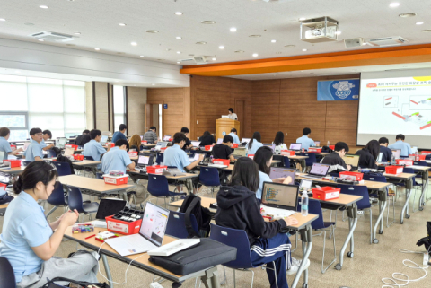 전국 AI 인재 한자리에…영진전문대, AI 여름방학 캠프 성료
