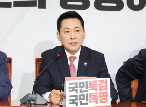 '장동혁 사퇴론' 숙지나…국힘 지지율도 40%대로 상승